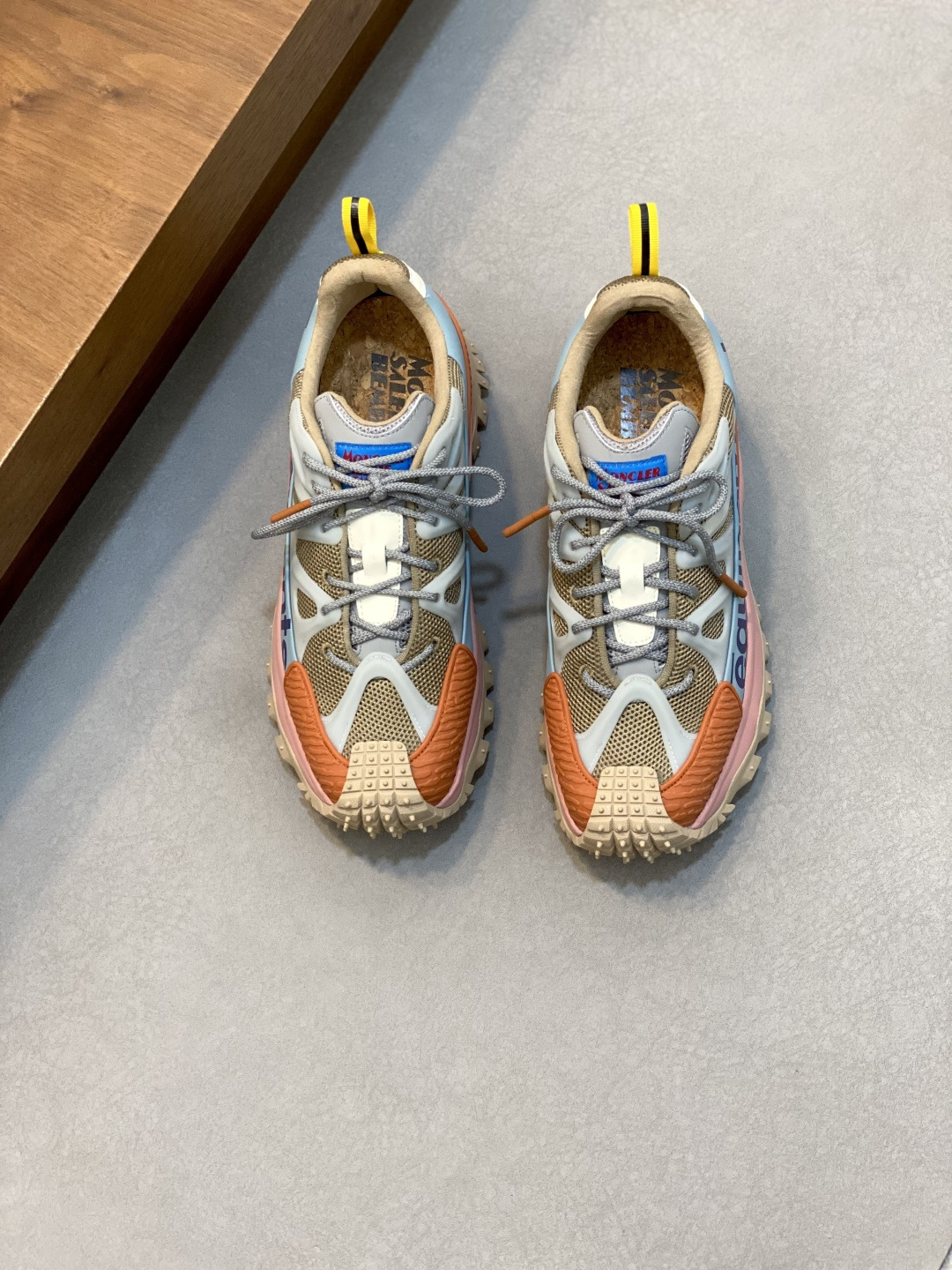 몽클레어 몽클레르(Moncler) × Salehe Trailgrip Amoeba 살레헤 벰버리 트레일그립 아메바 스니커즈 신발