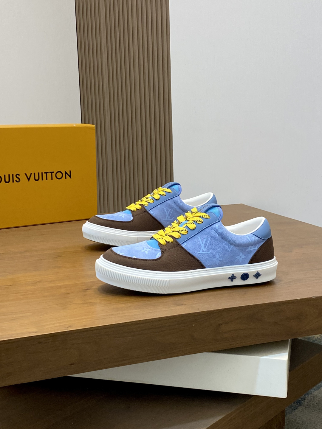 루이비통(LV) 리치 & 나파 카프스킨 스니커즈 신발