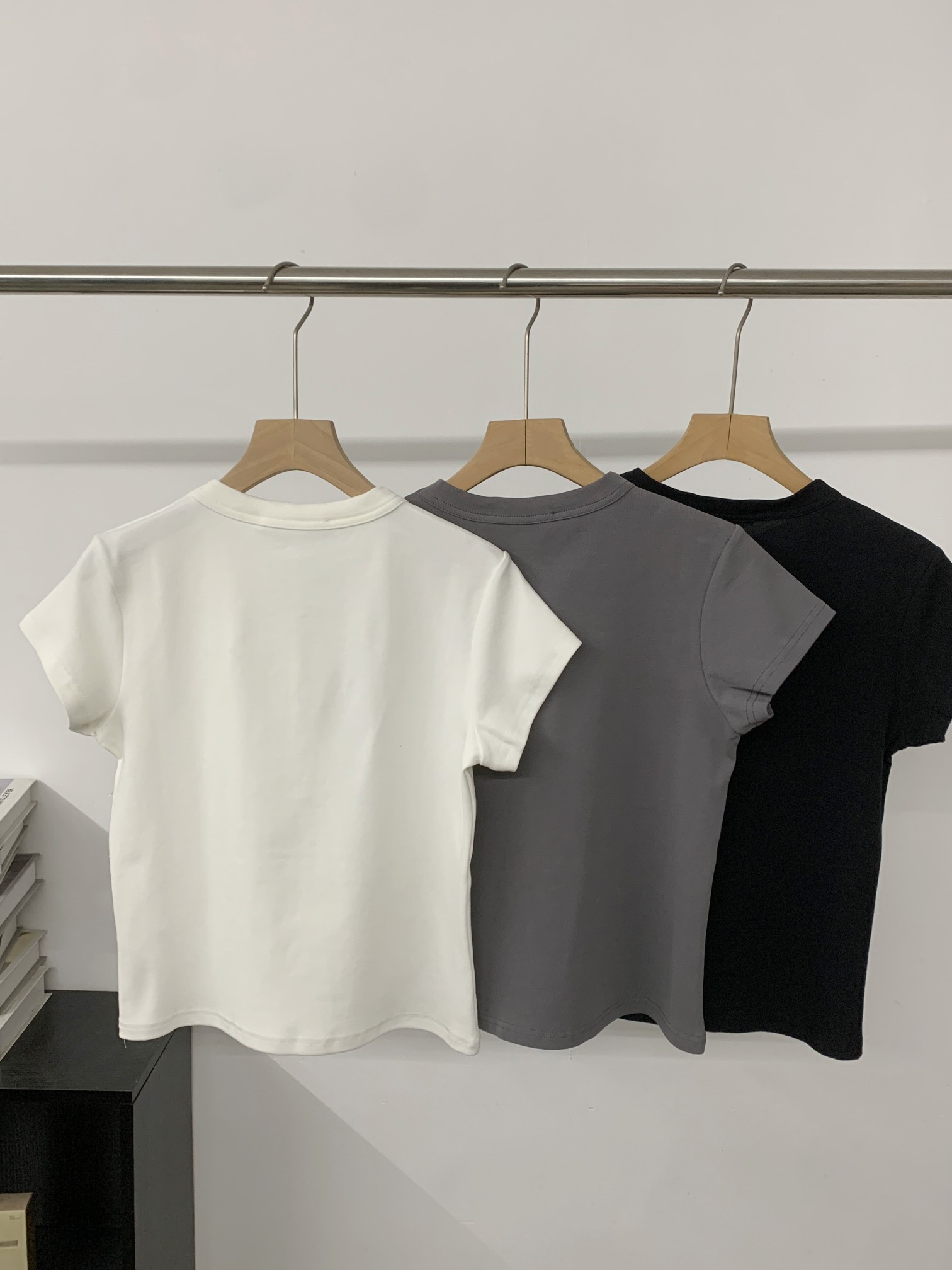 알렉산더왕(Alexander Wang) 다이아 로고 반팔 티셔츠 의류