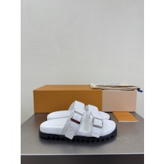 루이비통(LV) 금속 버클 더블 스트랩 슬리퍼 신발