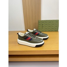 구찌(Gucci) 나파 카프스킨 & 토템 패브릭 스니커즈 신발