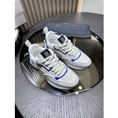 지방시(Givenchy) 스무스 & 펀칭 카프스킨 스니커즈 신발