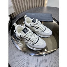 지방시(Givenchy) 스무스 & 펀칭 카프스킨 스니커즈 신발