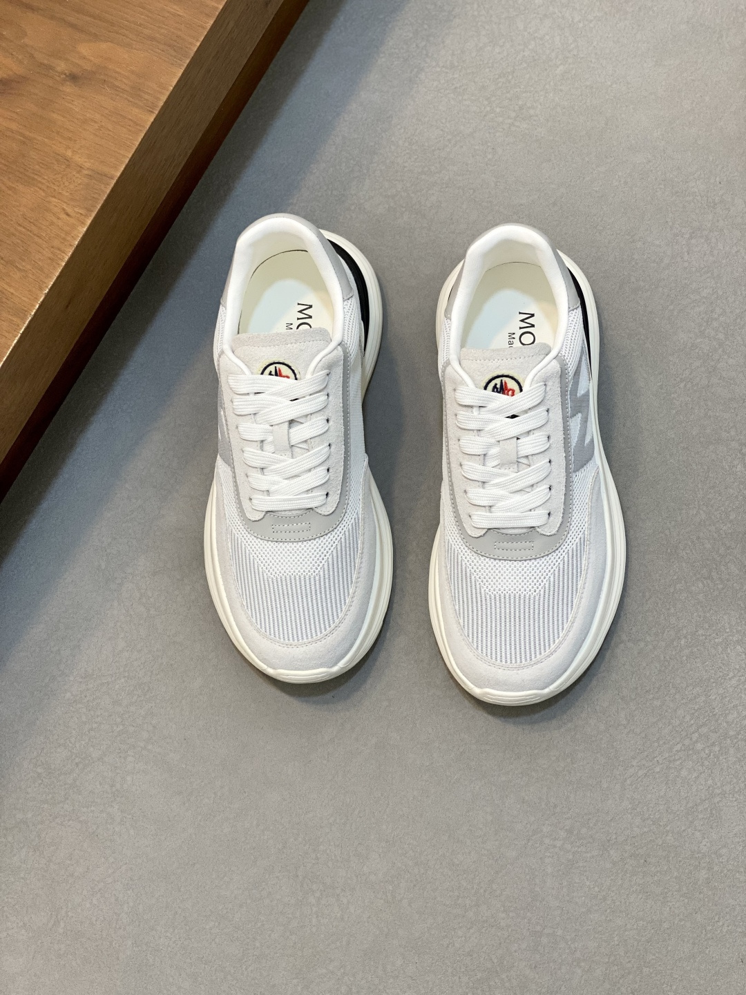 몽클레어 몽클레르(Moncler) 테크니컬 플라이니트 스니커즈 신발