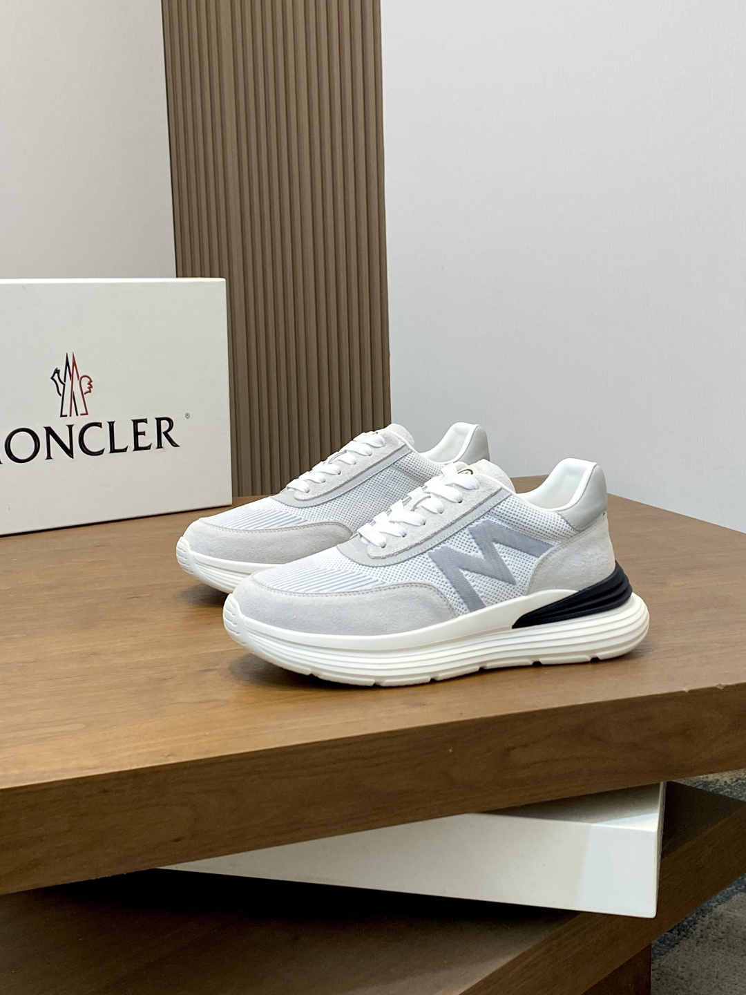 몽클레어 몽클레르(Moncler) 테크니컬 플라이니트 스니커즈 신발