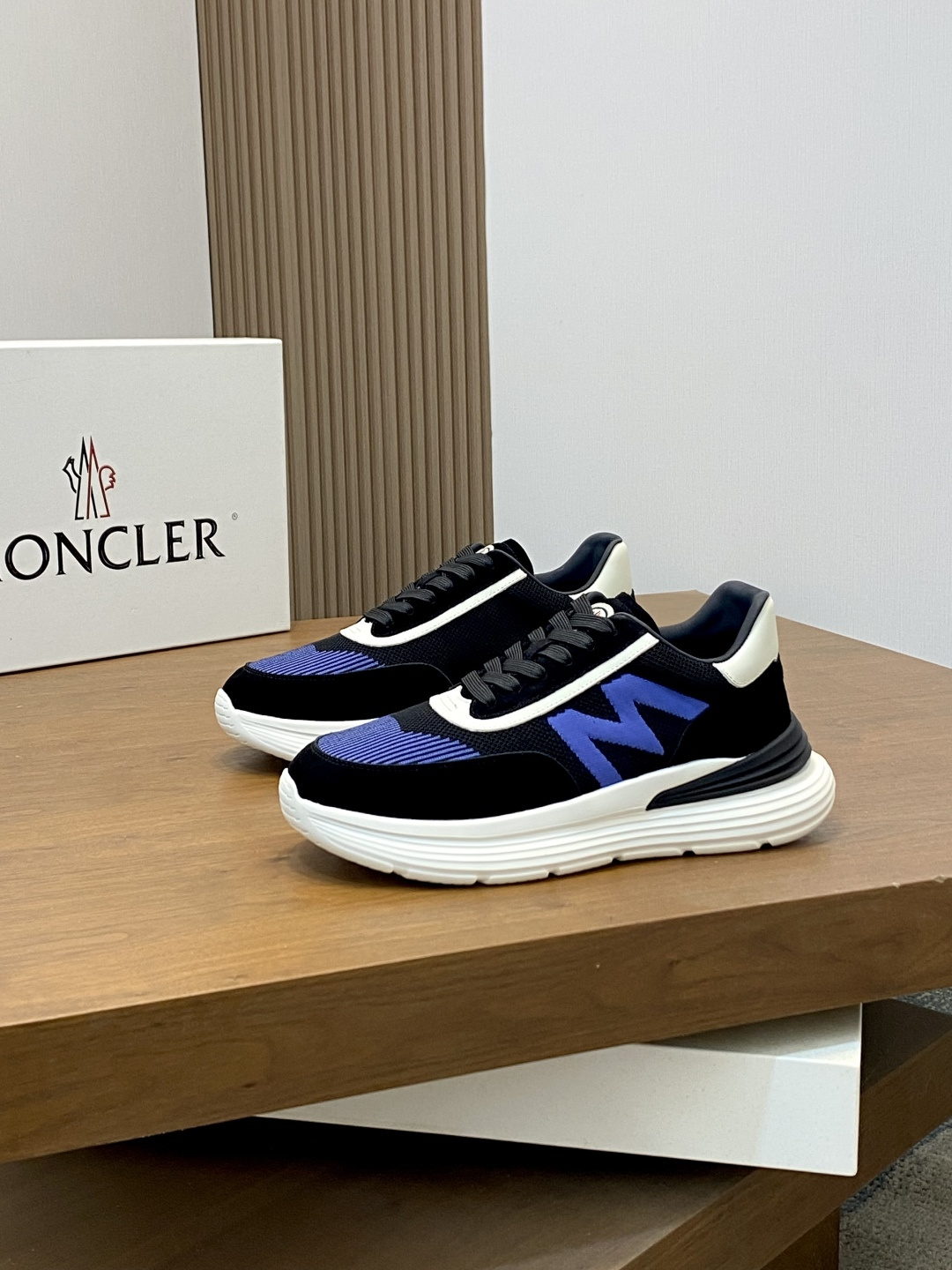 몽클레어 몽클레르(Moncler) 테크니컬 플라이니트 스니커즈 신발