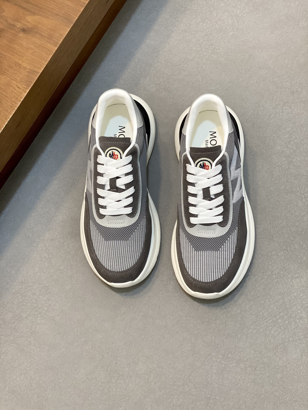 몽클레어 몽클레르(Moncler) 테크니컬 플라이니트 스니커즈 신발