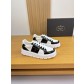 프라다(Prada) 폴리시드 카프스킨 & 실크 캔버스 스니커즈 신발