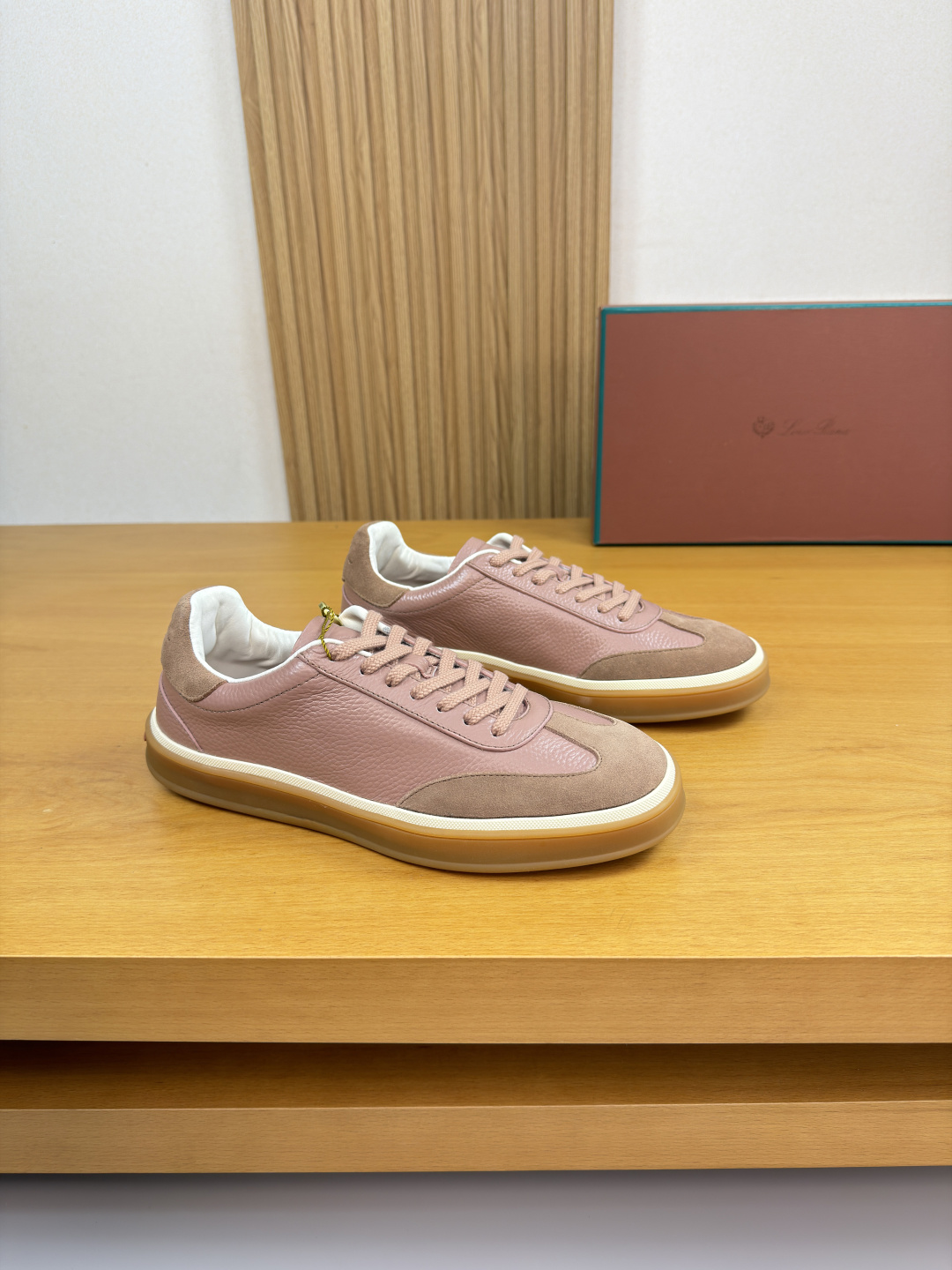 로로 피아나(Loro Piana) LP 스웨이드 & 펀칭 캔버스 스니커즈 신발