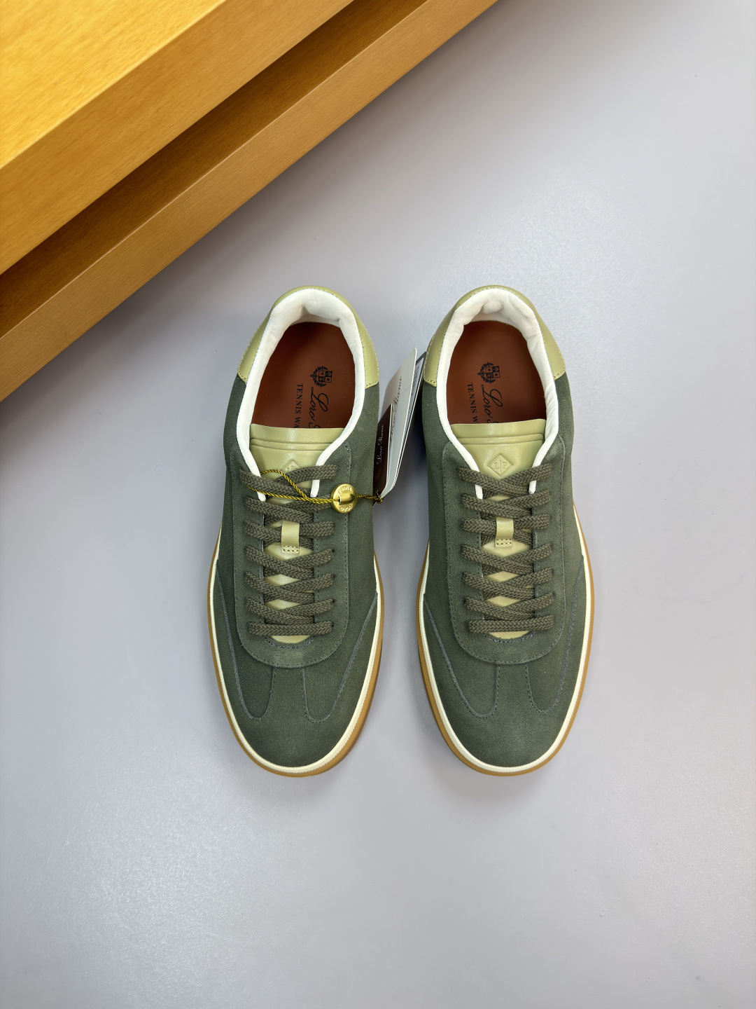 로로 피아나(Loro piana) LP 나파 & 스웨이드 하이브리드 스니커즈 신발