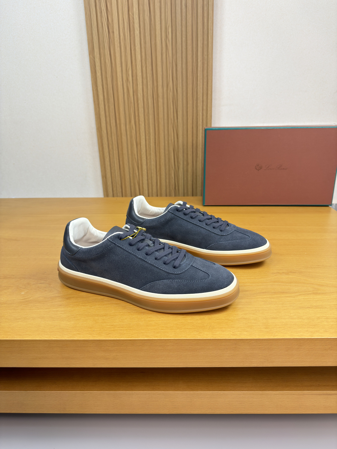 로로 피아나(Loro piana) LP 나파 & 스웨이드 하이브리드 스니커즈 신발