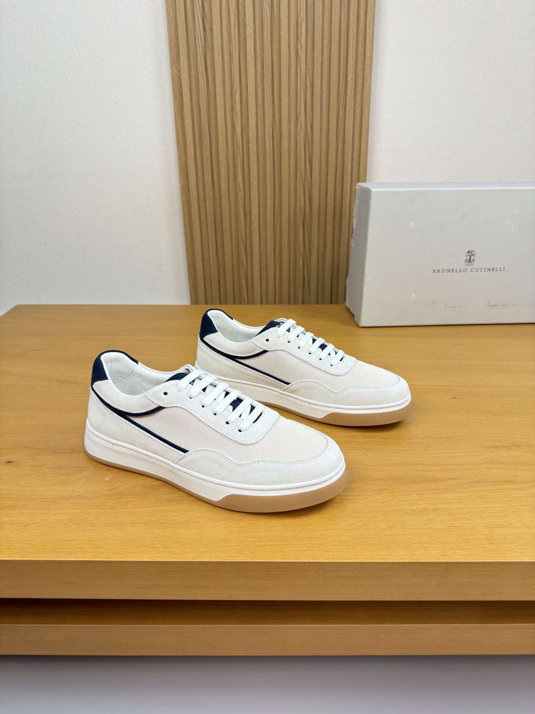 브루넬로 쿠치넬리(Brunello Cucinelli BC) 스웨이드 & 실크 캔버스 스니커즈 신발