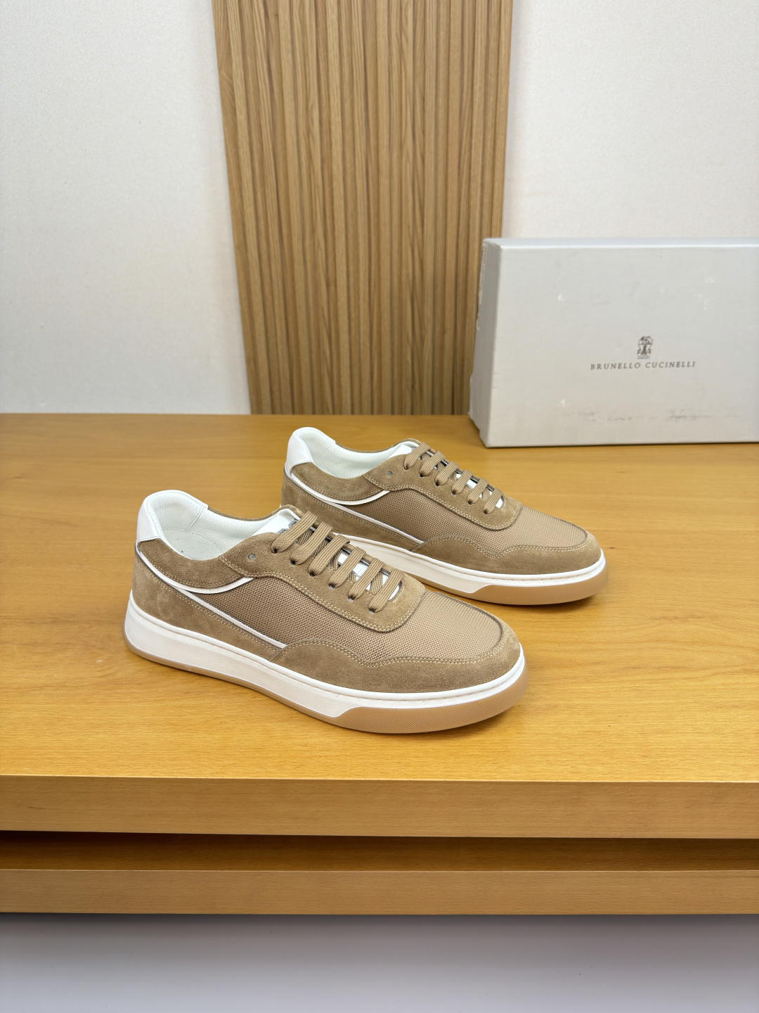 브루넬로 쿠치넬리(Brunello Cucinelli BC) 스웨이드 & 실크 캔버스 스니커즈 신발