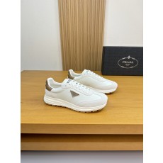 프라다(Prada) 나파 & 스웨이드 하이브리드 로고 스니커즈 신발