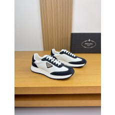 프라다(Prada) 나파 & 스웨이드 하이브리드 로고 스니커즈 신발