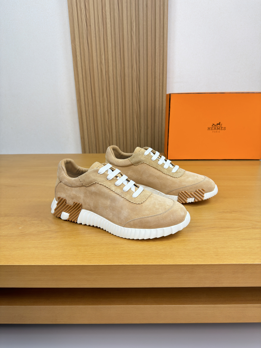 에르메스(Hermes) 실크 고광택 양가죽 스웨이드 스니커즈 신발