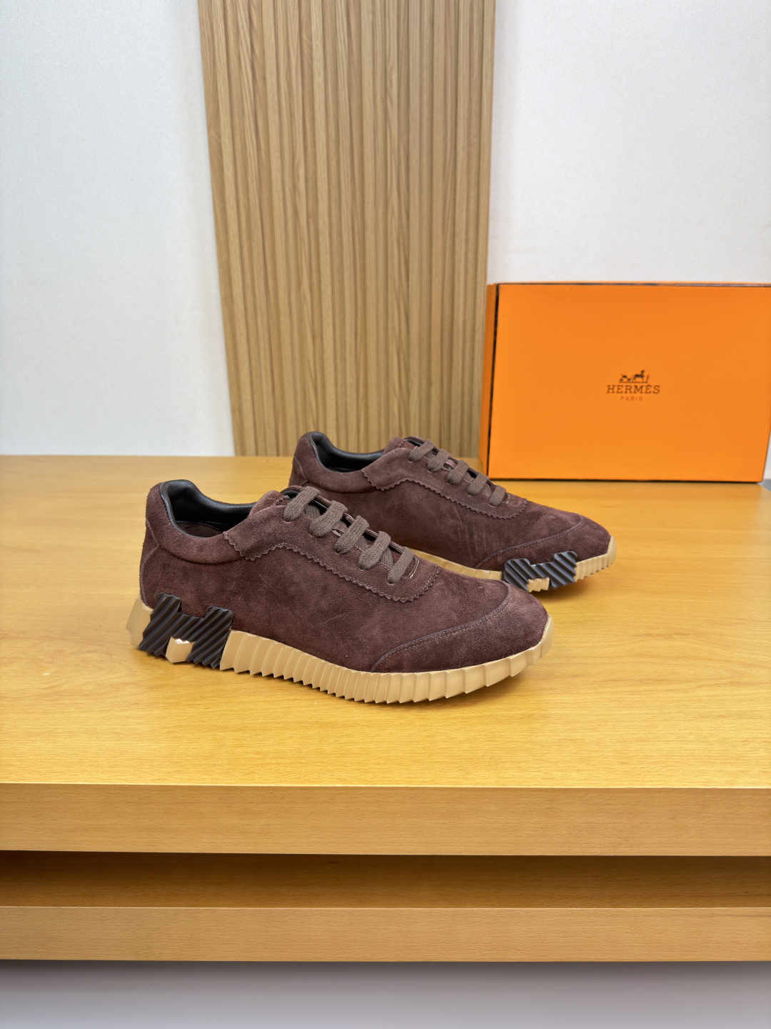 에르메스(Hermes) 실크 고광택 양가죽 스웨이드 스니커즈 신발