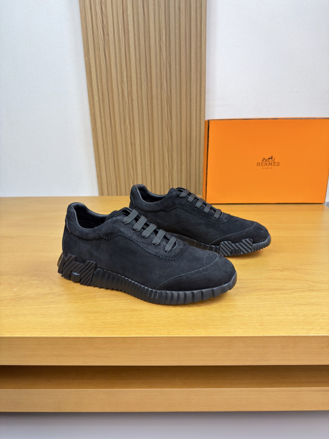 에르메스(Hermes) 실크 고광택 양가죽 스웨이드 스니커즈 신발