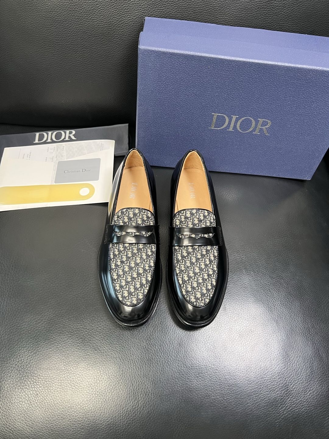 디올(Dior) 프리미엄 이탈리안 카프스킨 레더 슈즈 로퍼 구두 신발