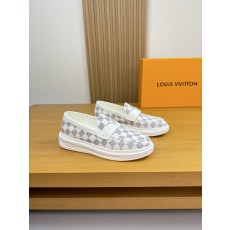 루이비통(LV) 나파 레더 & 모노그램 마크 스티치 스니커즈 신발