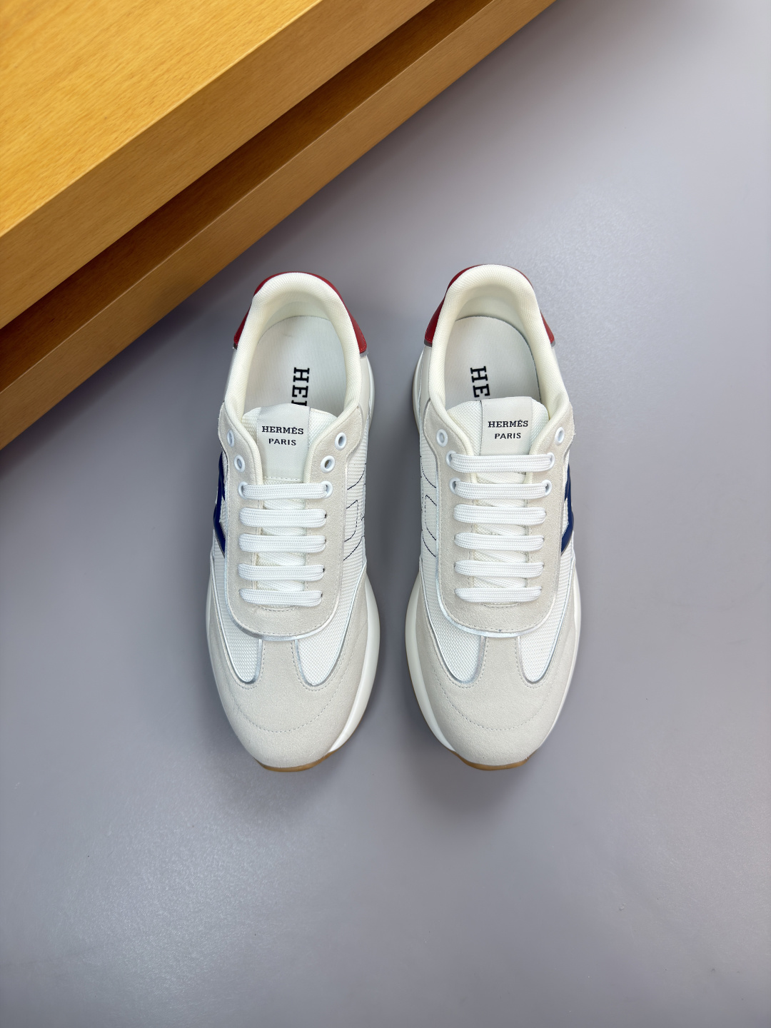 에르메스(Hermes) 나파 & 스웨이드 하이브리드 스니커즈 신발