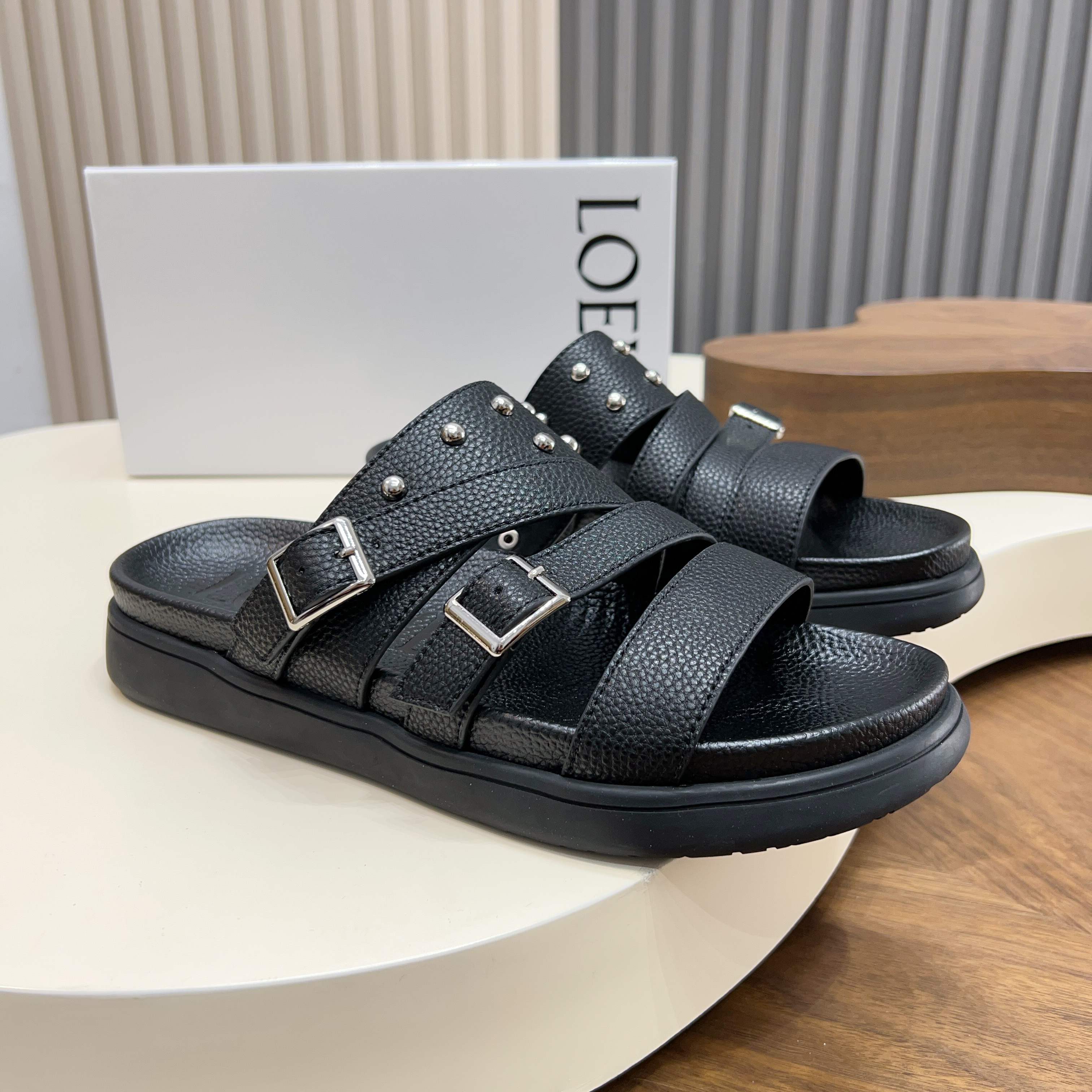 로에베(Loewe) 메탈 징 포인트 더블 스트랩 샌들 슬리퍼 신발