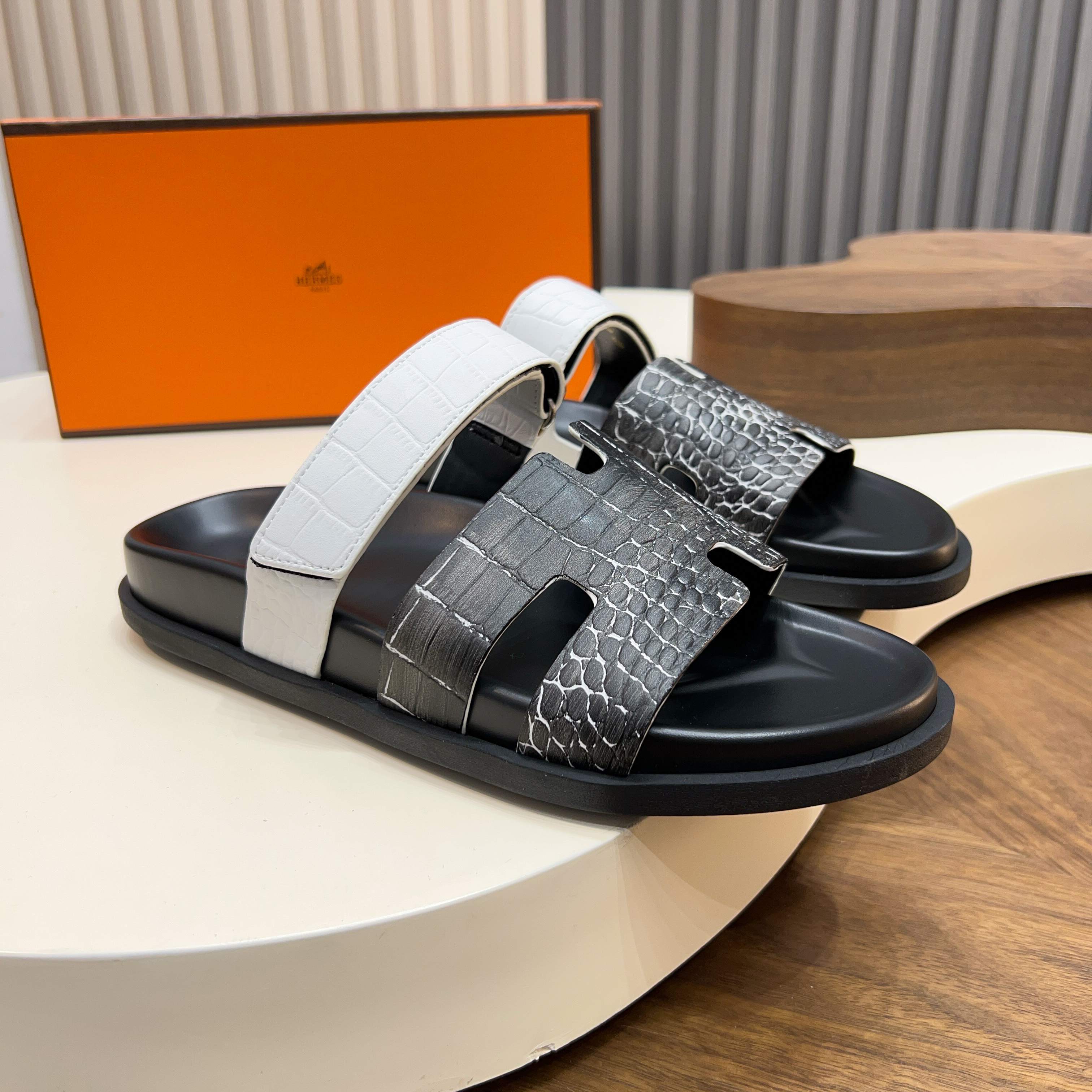 에르메스(Hermes) 슬라이드 슬리퍼 샌들 신발