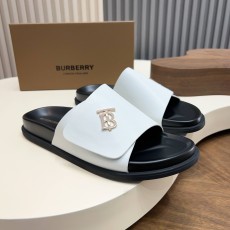 버버리(Burberry) TB 메탈 로고 크로스 레더 샌들 슬리퍼 신발