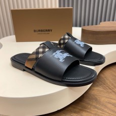 버버리(Burberry) TB 메탈 로고 크로스 레더 샌들 슬리퍼 신발