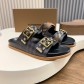 버버리(Burberry) TB 메탈 로고 크로스 레더 샌들 슬리퍼 신발