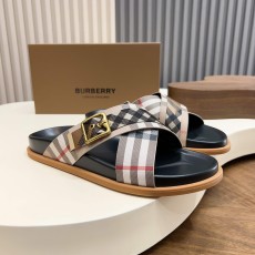 버버리(Burberry) TB 메탈 로고 크로스 레더 샌들 슬리퍼 신발