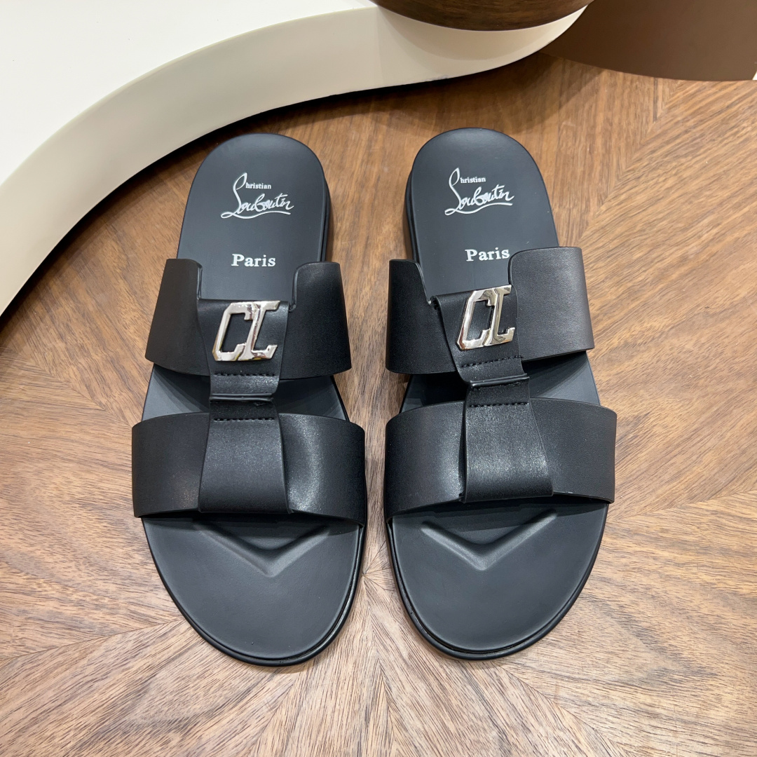 Christian Louboutin(CL) 크리스찬 루부탱 클래식 메탈 버클 샌들 슬리퍼 신발