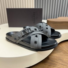 발렌티노(Valentino) 메탈 락스터드 포인트 레더 샌들 슬리퍼 신발