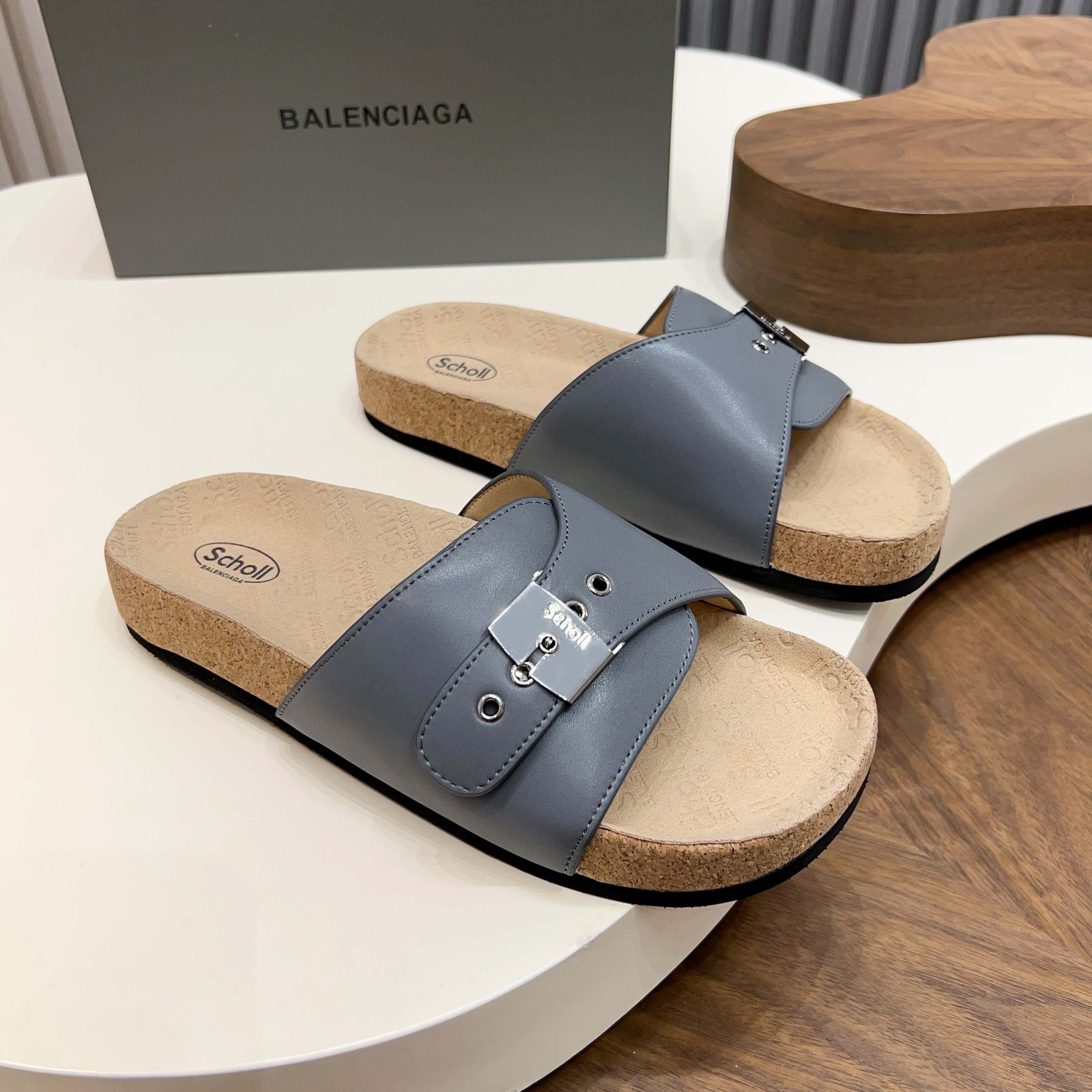 발렌시아가(Balenciaga) 버클 코르크 샌들 슬리퍼 신발