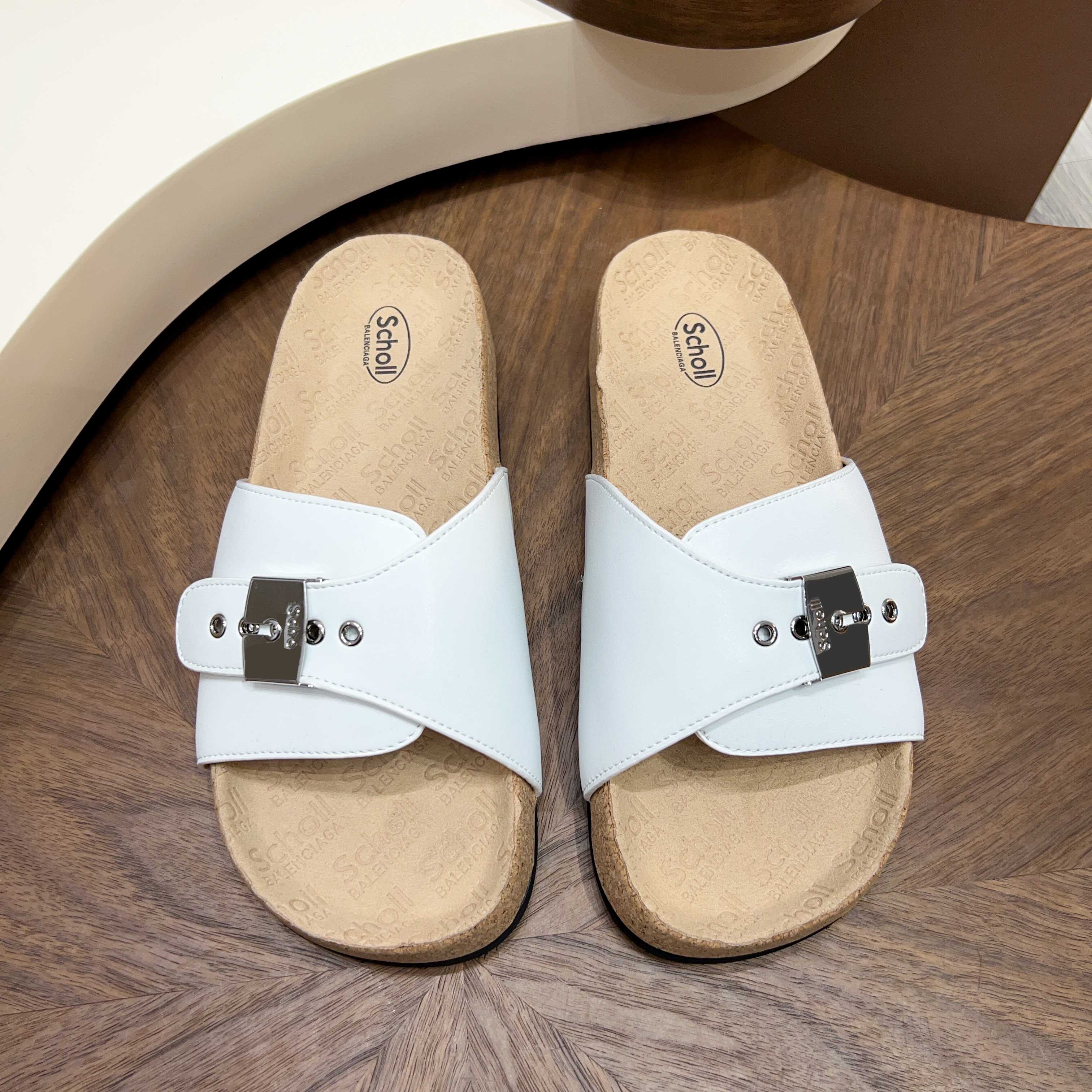 발렌시아가(Balenciaga) 버클 코르크 샌들 슬리퍼 신발