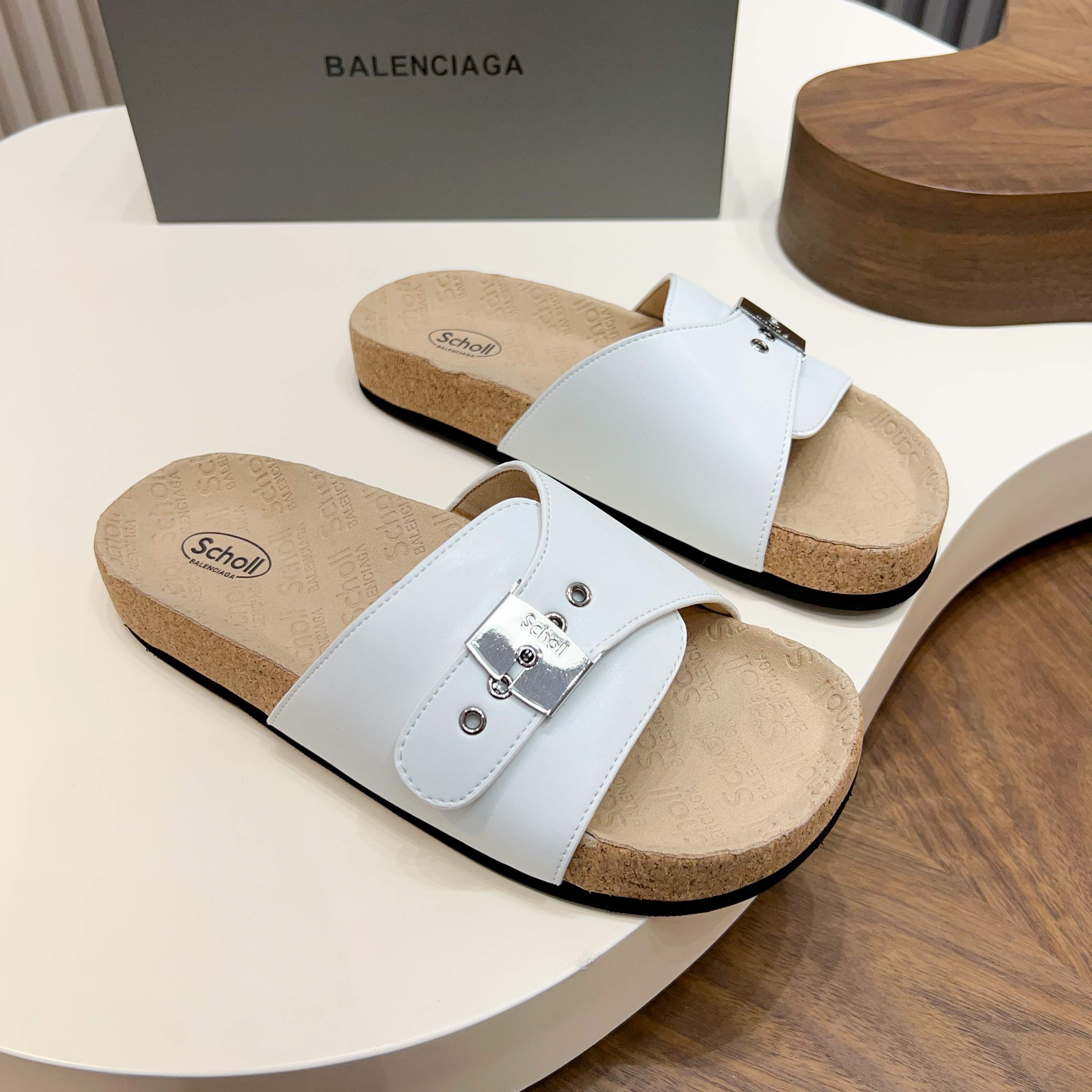 발렌시아가(Balenciaga) 버클 코르크 샌들 슬리퍼 신발