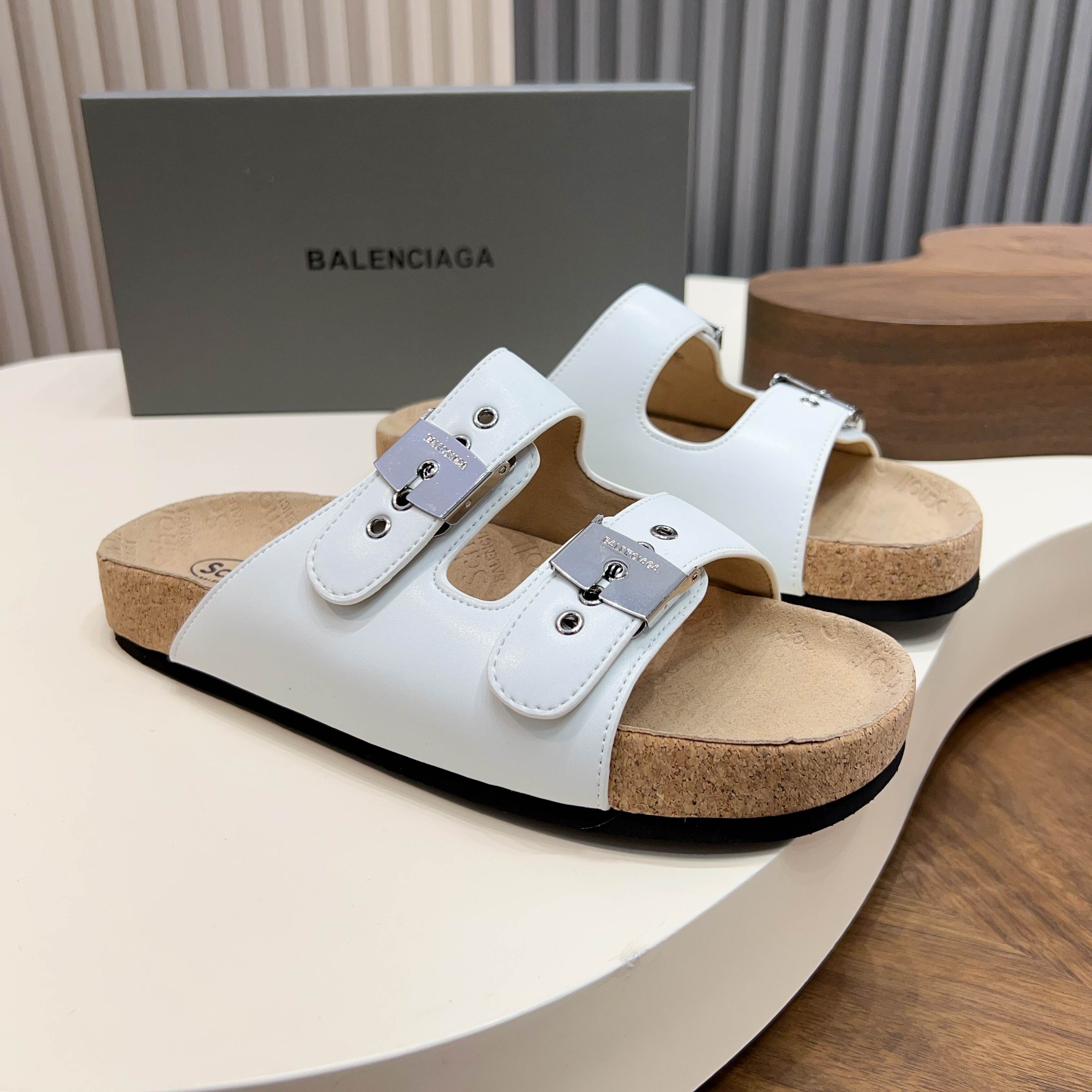 발렌시아가(Balenciaga) 버클 코르크 샌들 슬리퍼 신발