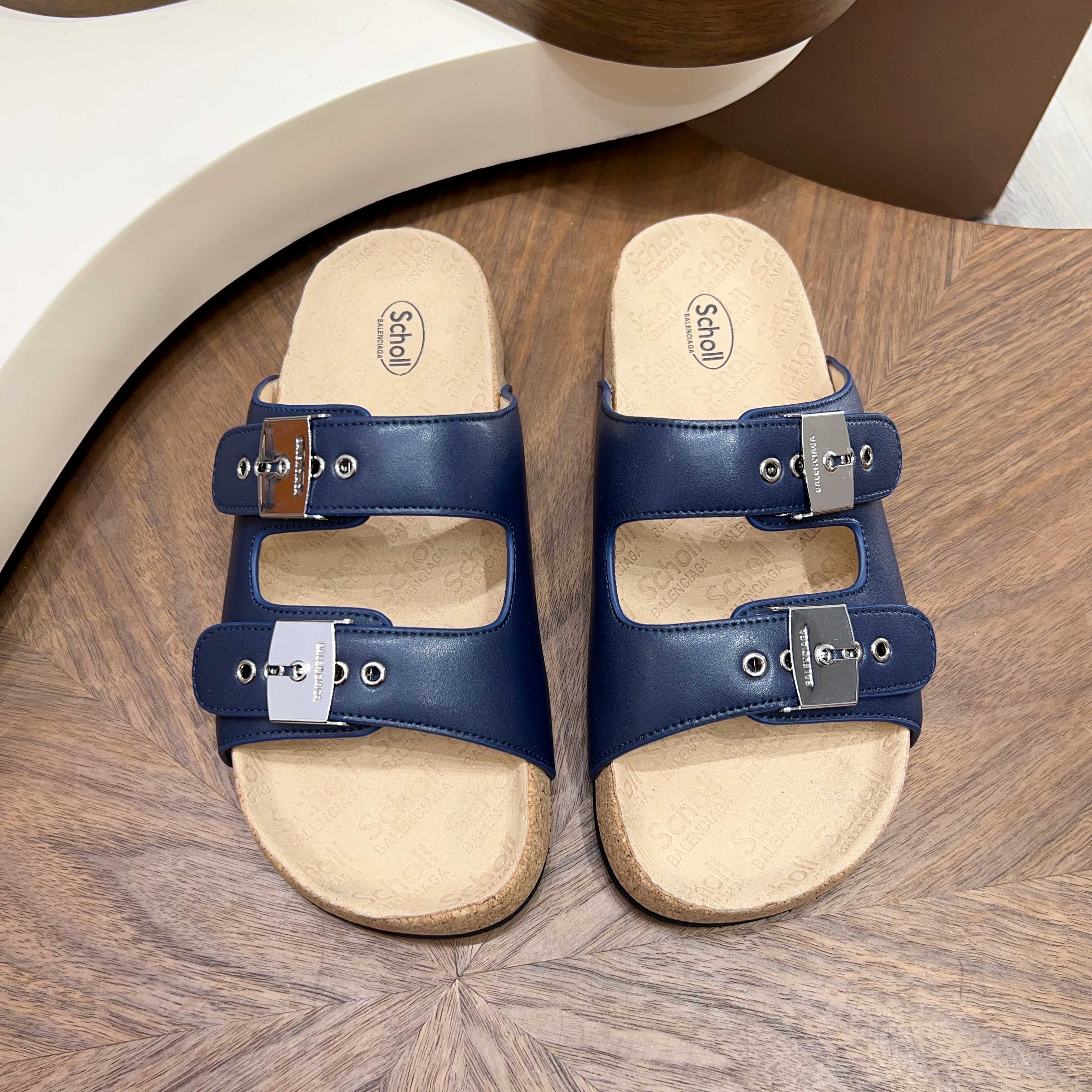 발렌시아가(Balenciaga) 버클 코르크 샌들 슬리퍼 신발