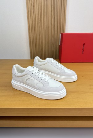 페라가모(Ferragamo) 나파 카프스킨 프리미엄 스니커즈 신발