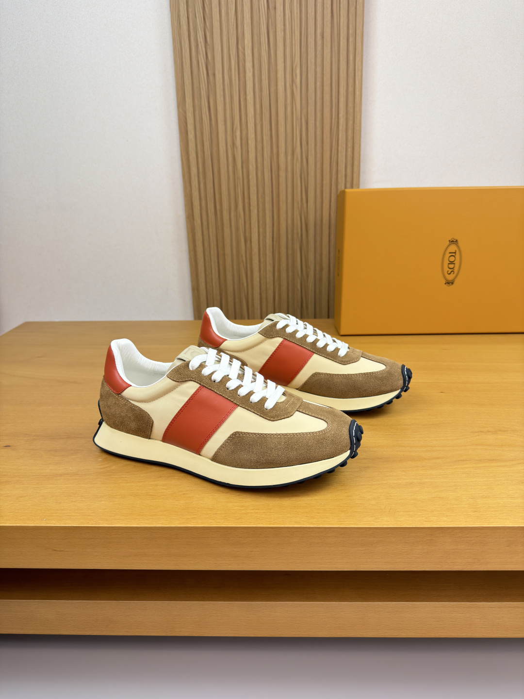 토즈(Tod's) 나파 & 스웨이드 하이테크 스니커즈 신발