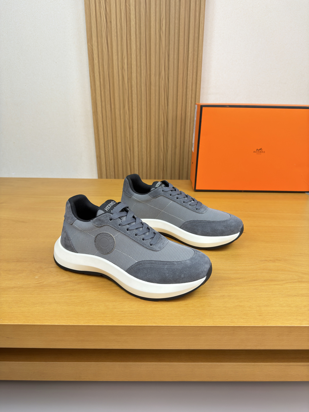 에르메스(Hermes) 실크 스웨이드 & 캔버스 믹스 스니커즈 신발