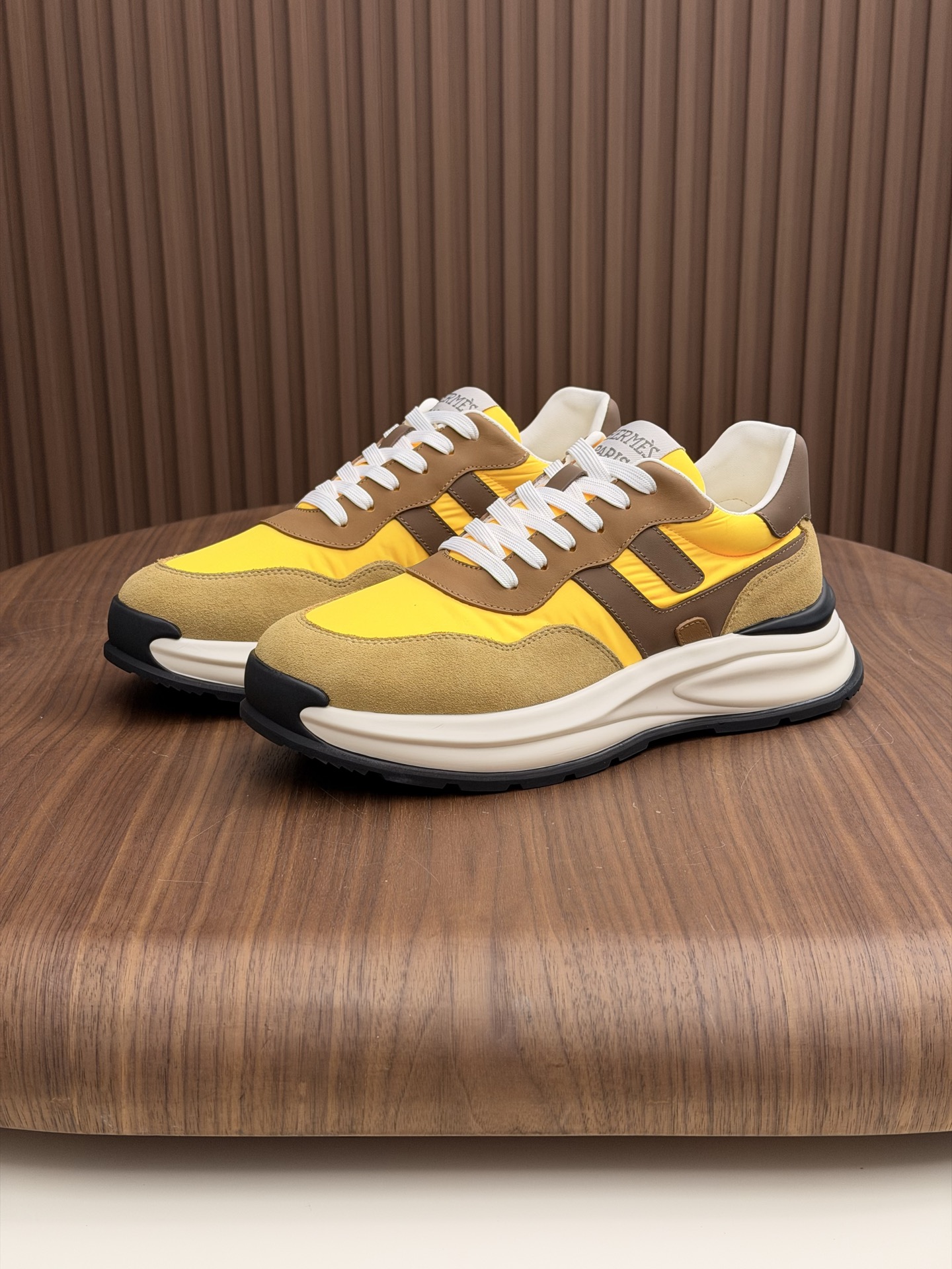 몽클레어 몽클레르(Moncler) 테크니컬 누벅 & 메쉬 믹스 스니커즈 신발