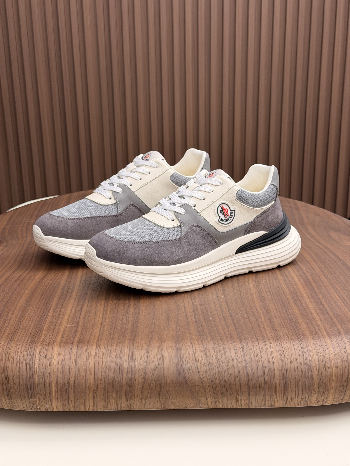 몽클레어 몽클레르(Moncler) 테크니컬 누벅 & 메쉬 믹스 스니커즈 신발