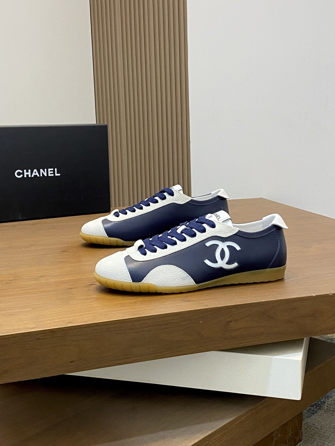 샤넬(Chanel) 리버스 스웨이드 믹스 스니커즈 신발