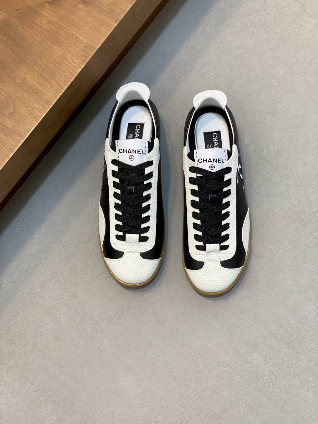 샤넬(Chanel) 리버스 스웨이드 믹스 스니커즈 신발