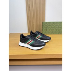 구찌(Gucci) 나파 & 리치 엠보싱 웹(Web) 스니커즈 신발