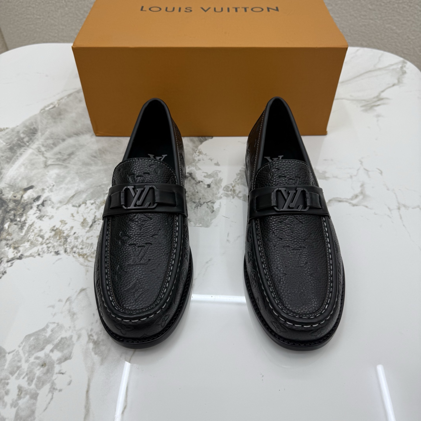 루이비통(LV) 카프스킨 프리미엄 드레스 슈즈 로퍼 구두 신발