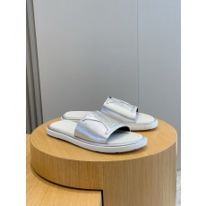 루이비통(LV) 워터프론트(Waterfront) 모노그램 워터프루프 슬리퍼 신발