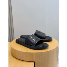 루이비통(LV) 워터프론트(Waterfront) 모노그램 워터프루프 슬리퍼 신발