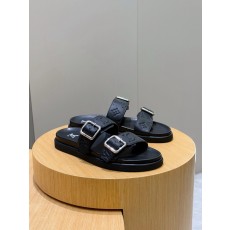 루이비통(LV) 오아시스(OASIS) 모노그램 스웨이드 뮬 슬리퍼 샌들 신발